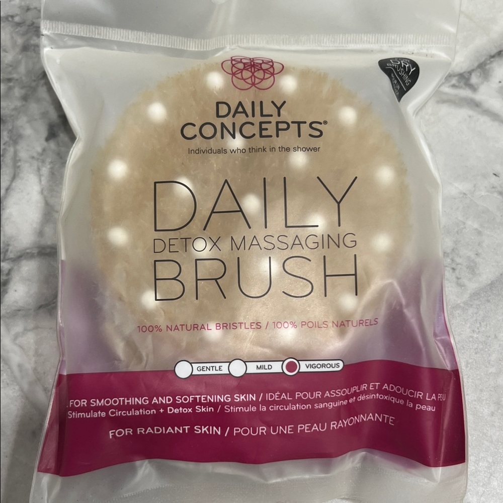 Detox Massaging Brush - Cream